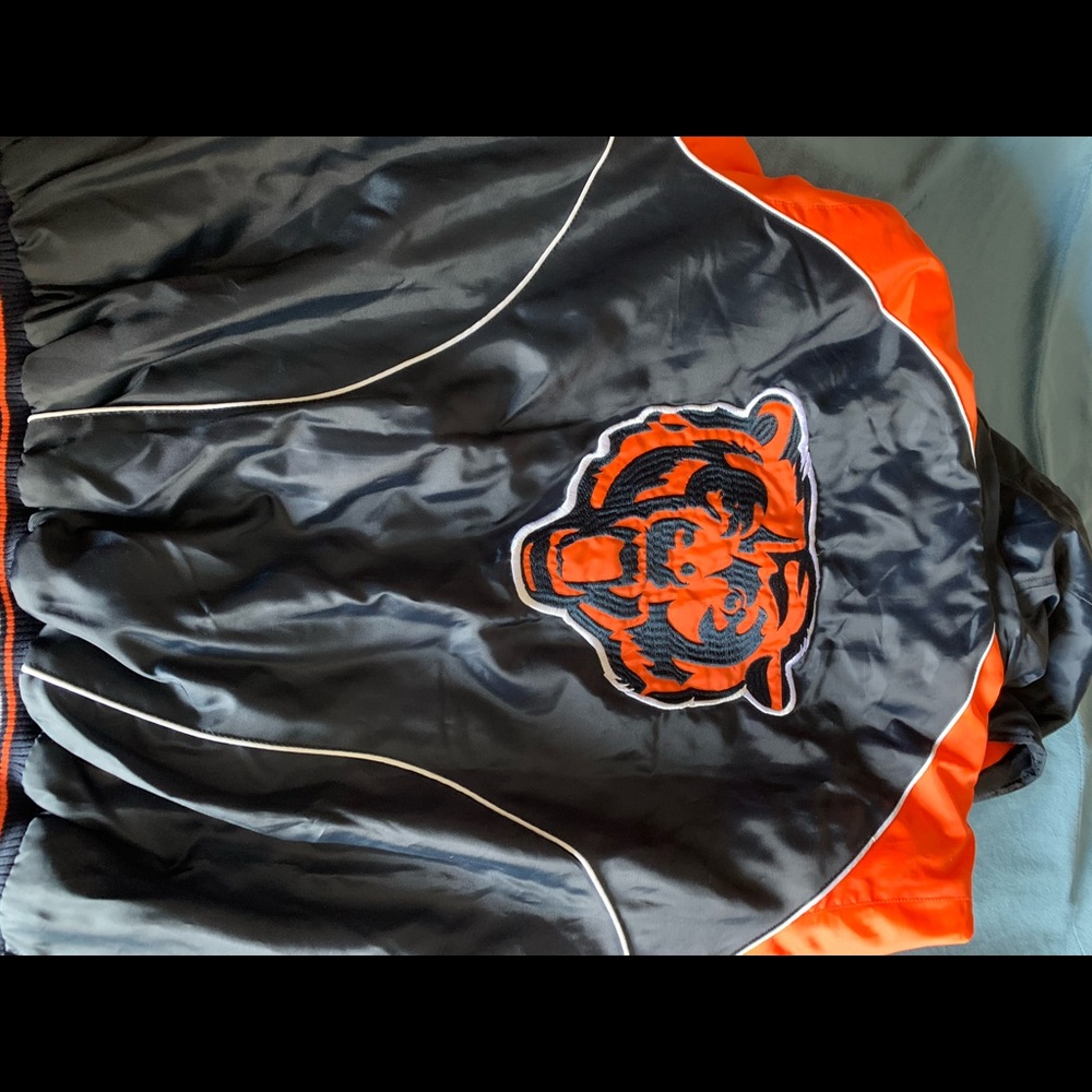 Men’s Jacket - Picture 2 of 2